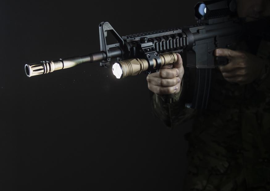 Armytek Dobermann Pro Magnet USB Sand (теплый свет)